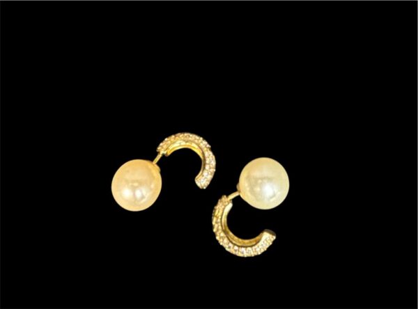 Half hoop earrings with Acrylic Pearl
