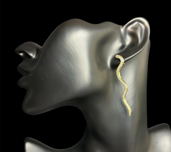 Long wave stud earrings - Image 2