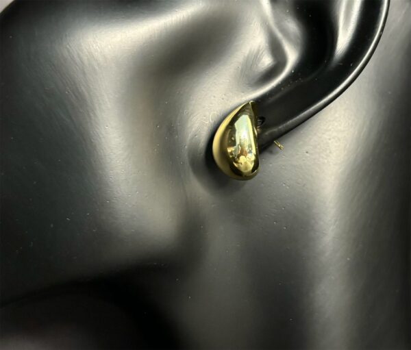 Teardrop Stud earrings - Image 2