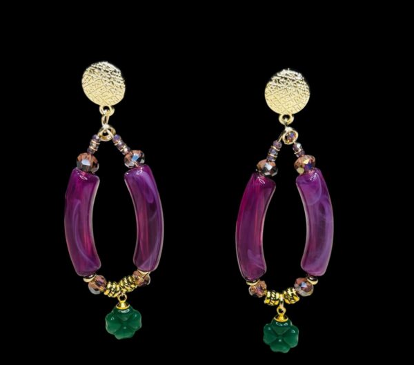 Joyful earrings Marble look and Green glass charm - Image 2